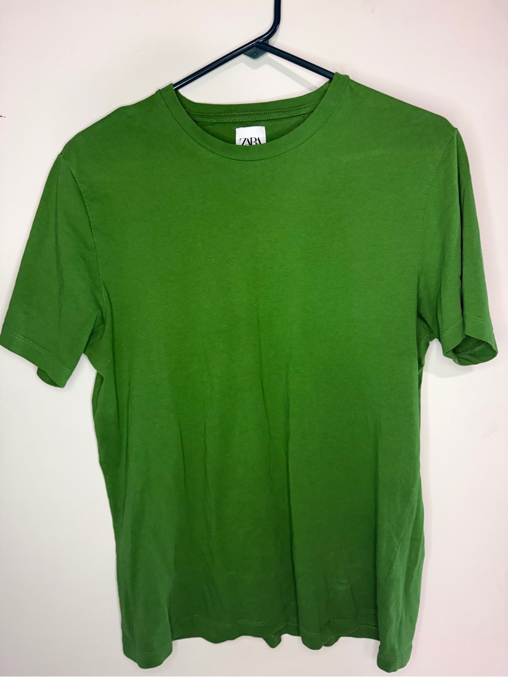 Zara Men’s Bright Green Short-Sleeve Crew Tee